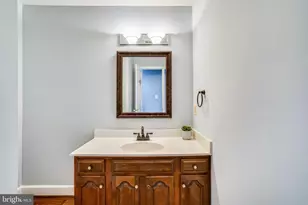 3711 Jenny Lynne Ln, Fairfax, VA 22030 - Photo 23