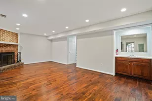 3711 Jenny Lynne Ln, Fairfax, VA 22030 - Photo 7