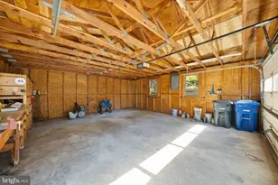 10228 Continental Ln, Fairfax, VA 22030 - Photo 37