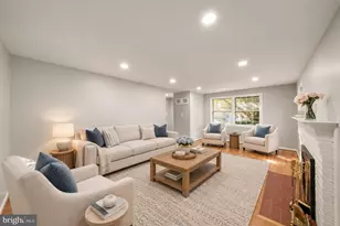 10228 Continental Ln, Fairfax, VA 22030 - Photo 7