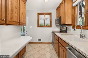 3523 Jean St, Fairfax, VA 22030 - Photo 13
