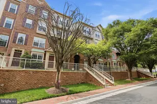 10359 Sager Ave, Fairfax, VA 22030 - Photo 29