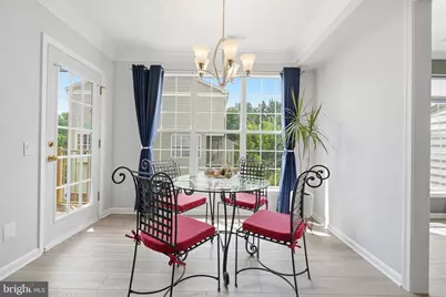 10359 Sager Avenue #302, Fairfax, VA 22030 - Photo 7