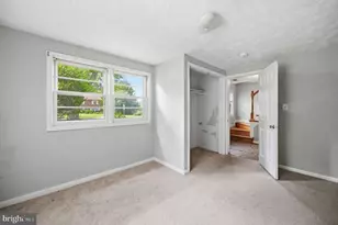 4211 University Dr, Fairfax, VA 22030 - Photo 29