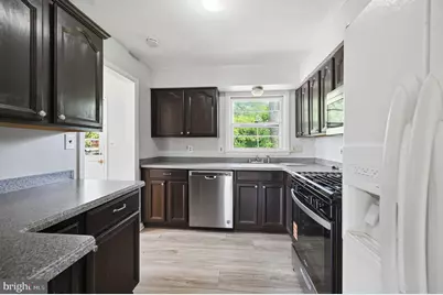 4211 University Drive, Fairfax, VA 22030 - Photo 9
