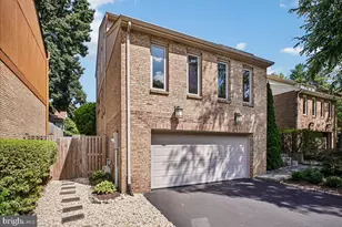 9938 Great Oaks Way, Fairfax, VA 22030 - Photo 3