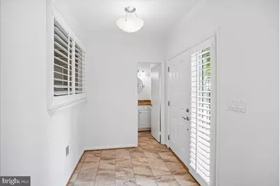 9938 Great Oaks Way, Fairfax, VA 22030 - Photo 5