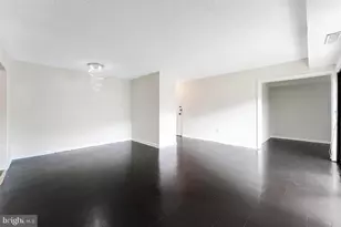 10723 W West Dr, Fairfax, VA 22030 - Photo 5