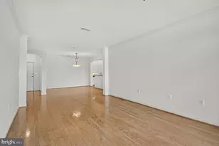 10328 Sager Ave, Fairfax, VA 22030 - Photo 15