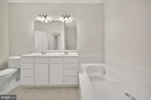 10328 Sager Ave, Fairfax, VA 22030 - Photo 25