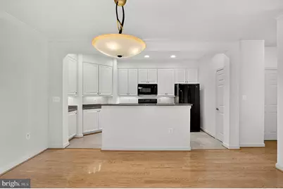 10328 Sager Avenue #414, Fairfax, VA 22030 - Photo 9