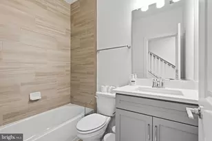 10817 Cedar Ave, Fairfax, VA 22030 - Photo 21