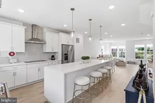 10817 Cedar Ave, Fairfax, VA 22030 - Photo 13