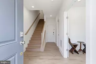10817 Cedar Ave, Fairfax, VA 22030 - Photo 5