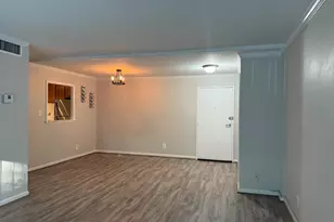 10570 Main St, Fairfax, VA 22030 - Photo 9