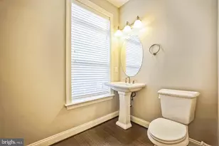 4304 Edosomwan Ln, Fairfax, VA 22030 - Photo 21