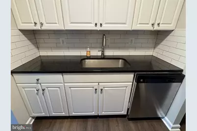 3991 Lyndhurst Drive #204, Fairfax, VA 22031 - Photo 5