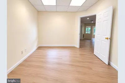 10627 Jones Street #201B, Fairfax, VA 22030 - Photo 15