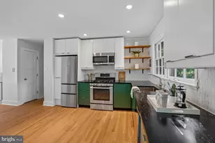 10316 Monroe Ct, Fairfax, VA 22030 - Photo 9