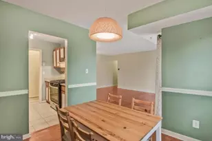 3846 Lyndhurst Dr, Fairfax, VA 22031 - Photo 9