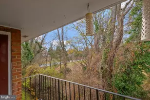 3846 Lyndhurst Dr, Fairfax, VA 22031 - Photo 17