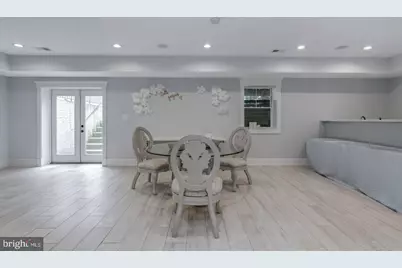 10704 Warwick Avenue #A, Fairfax, VA 22030 - Photo 29