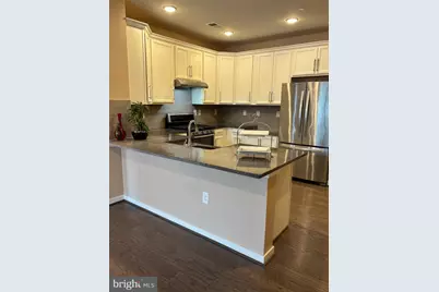 3985 Norton Place #103, Fairfax, VA 22030 - Photo 9