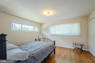 3749 Chain Bridge Rd, Fairfax, VA 22030 - Photo 13