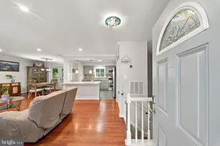3713 Randolph St, Fairfax, VA 22030 - Photo 9