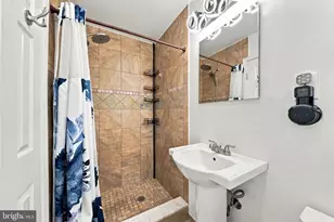 3713 Randolph St, Fairfax, VA 22030 - Photo 23
