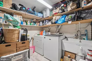 3406 Park Hill Pl, Fairfax, VA 22030 - Photo 29