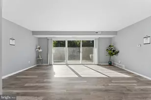 10165 Fair Woods Dr, Fairfax, VA 22030 - Photo 11