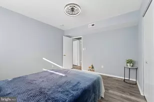 10165 Fair Woods Dr, Fairfax, VA 22030 - Photo 23