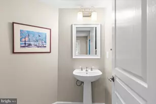 4057 Glendale Way, Fairfax, VA 22030 - Photo 33