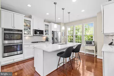 4057 Glendale Way, Fairfax, VA 22030 - Photo 3