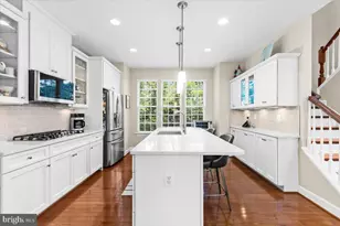 4057 Glendale Way, Fairfax, VA 22030 - Photo 7
