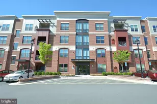 3989 Norton Pl, Fairfax, VA 22030 - Photo 1