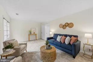10413 Courthouse Dr, Fairfax, VA 22030 - Photo 25