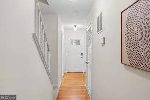 10413 Courthouse Dr, Fairfax, VA 22030 - Photo 7