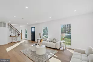 10704 Howerton Ave, Fairfax, VA 22030 - Photo 7