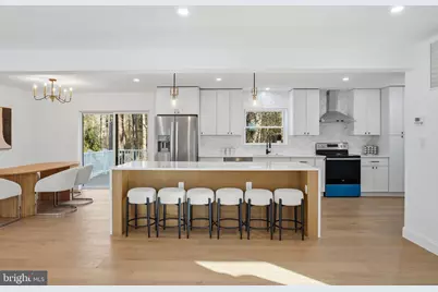 10704 Howerton Avenue, Fairfax, VA 22030 - Photo 5