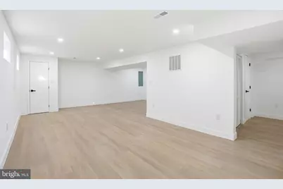 10704 Howerton Avenue, Fairfax, VA 22030 - Photo 25