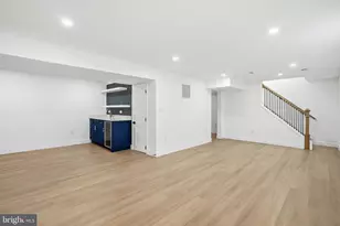 10704 Howerton Ave, Fairfax, VA 22030 - Photo 27