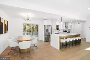 10704 Howerton Ave, Fairfax, VA 22030 - Photo 15