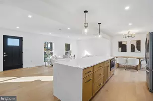10704 Howerton Ave, Fairfax, VA 22030 - Photo 13