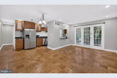 9453 Fairfax Boulevard #204, Fairfax, VA 22031 - Photo 3