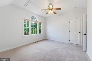 10903 Maple St, Fairfax, VA 22030 - Photo 29