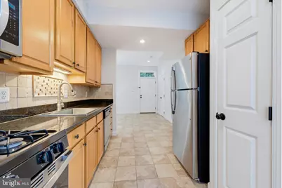 10903 Maple Street, Fairfax, VA 22030 - Photo 7