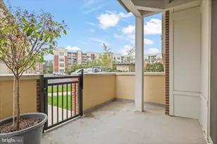 10755 Fairgrounds Dr, Fairfax, VA 22030 - Photo 9