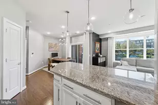 3985 Norton Pl, Fairfax, VA 22030 - Photo 15